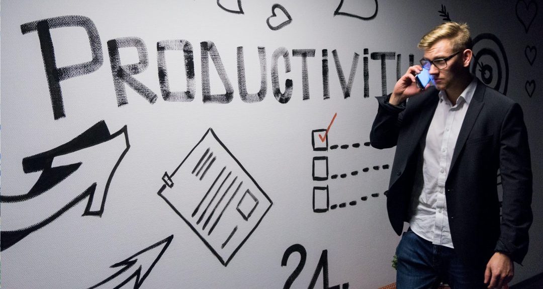 This is How Listening to Music at Work Can Boost Your Productivity