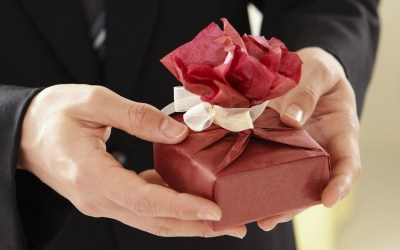 Predictable Presents You Should Never Give to Your Boss